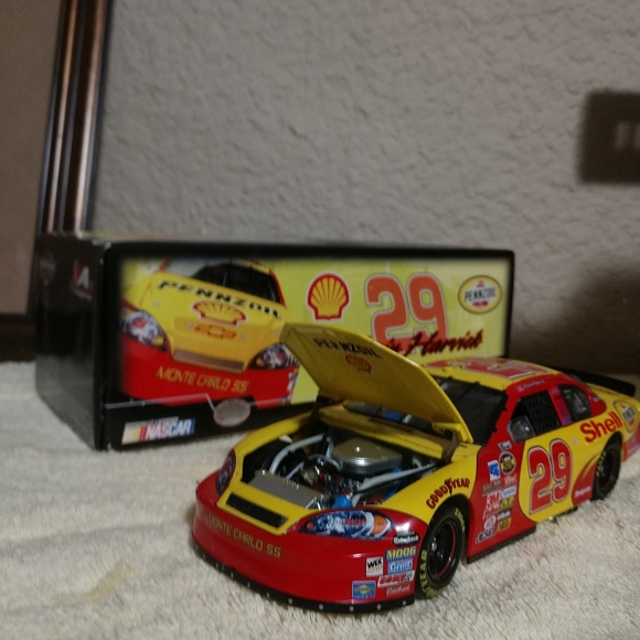 SOLD!!!KEVIN HARVICK #29 Shell Pennzoil 2007 Monte Carlo SS 1:24 NASCAR Diecast - Picture 3 of 12